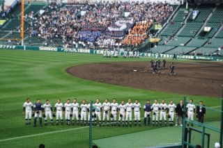 甲子園球場へ行ってきました。